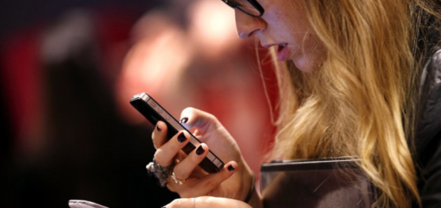 Les conseils de CosmoMan : dcoder le SMS d'un homme !