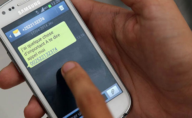 Arnaques aux SMS